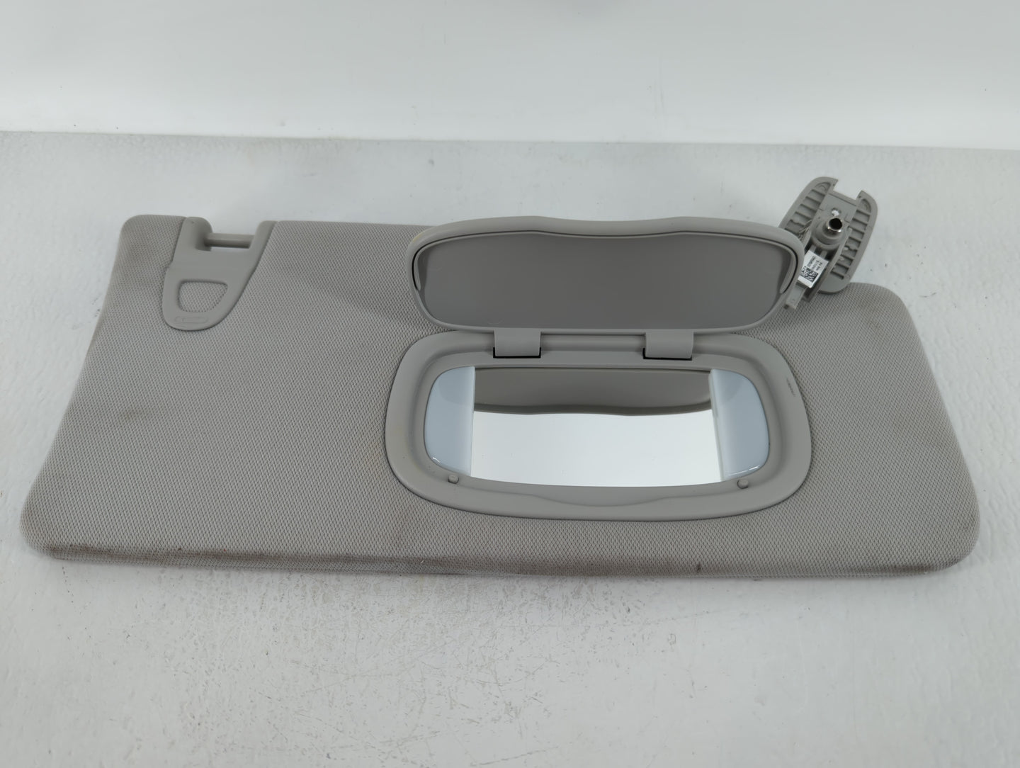 2019 Jeep Compass Sun Visor Shade Replacement Passenger Right Mirror Fits OEM Used Auto Parts - Oemusedautoparts1.com