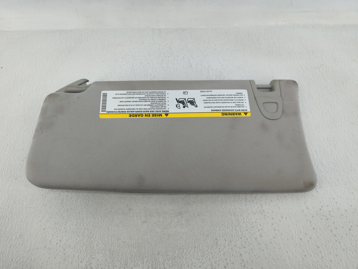 2017-2018 Jeep Compass Sun Visor Shade Replacement Passenger Right Mirror Fits Fits 2017 2018 OEM Used Auto Parts - Oemuseda
