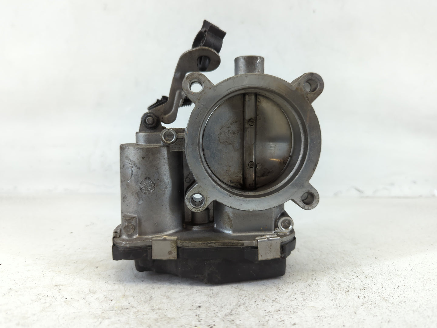 2017-2022 Jeep Compass Throttle Body P/N:04891970AB Fits Fits 2014 2015 2016 2017 2018 2019 2020 2021 2022 OEM Used Auto Par