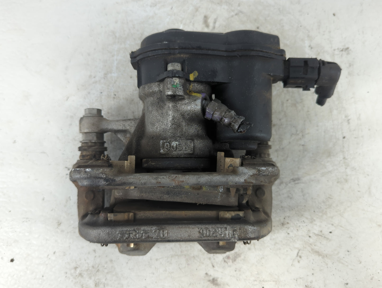 2019 Jeep Compass Front Driver Left Brake Caliper 699861 - Oemusedautoparts1.com