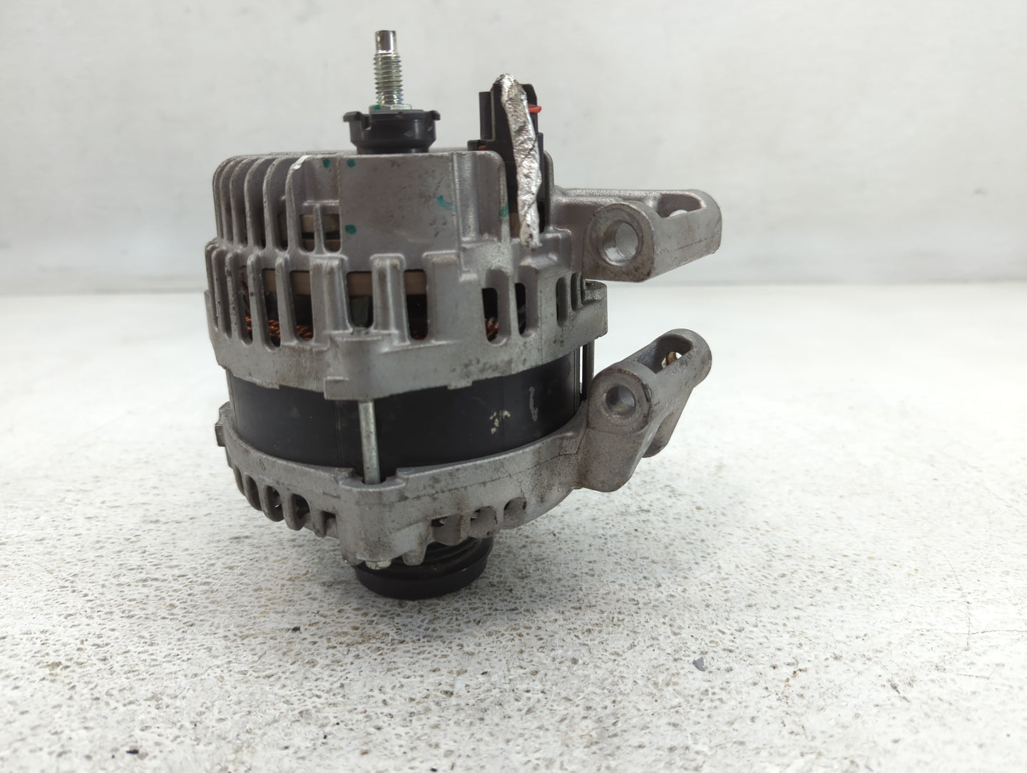 2017-2022 Jeep Compass Alternator Replacement Generator Charging Assembly Engine OEM P/N:56029624 AB Fits OEM Used Auto Part