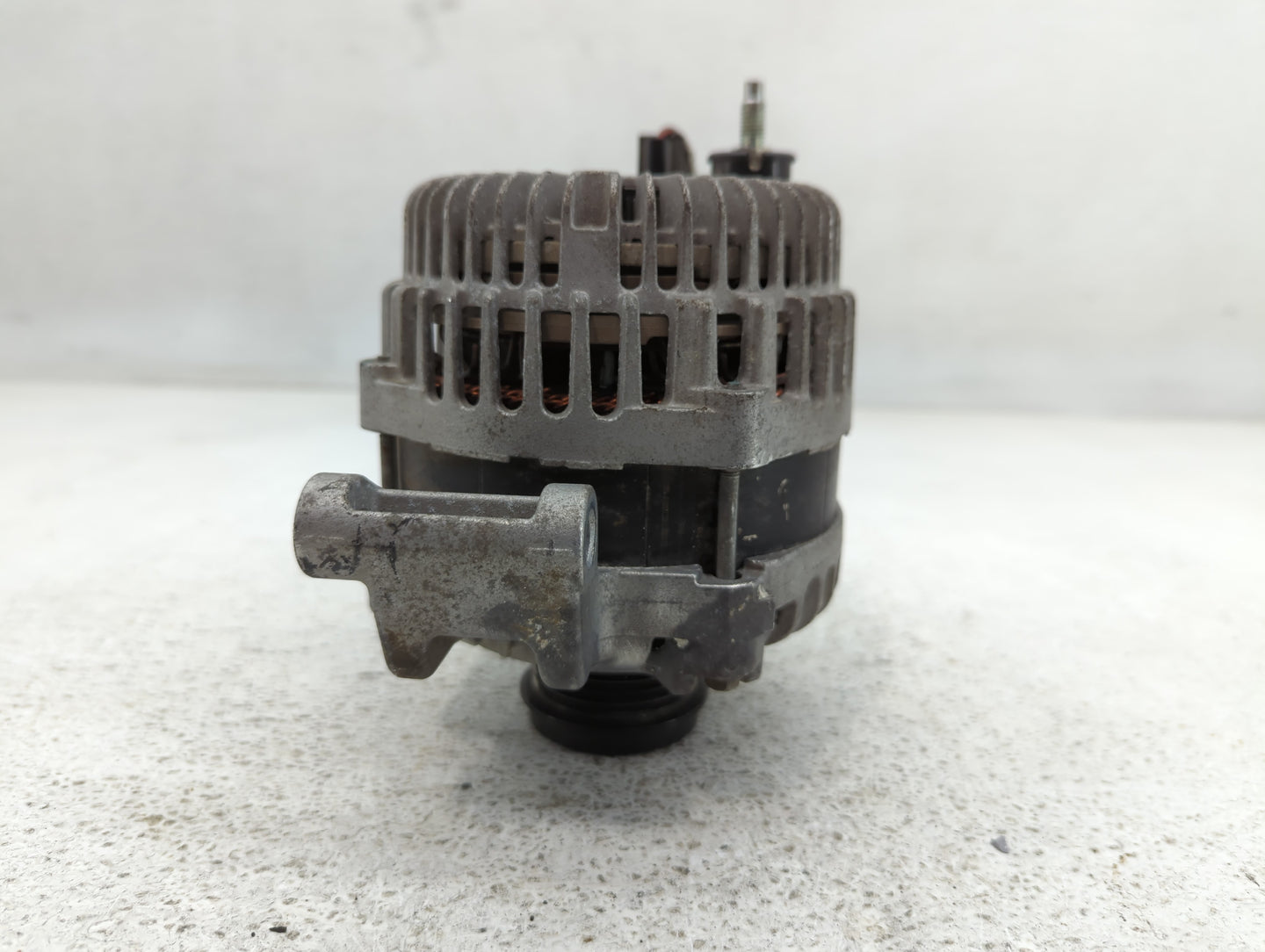 2017-2022 Jeep Compass Alternator Replacement Generator Charging Assembly Engine OEM P/N:56029624 AB Fits OEM Used Auto Part