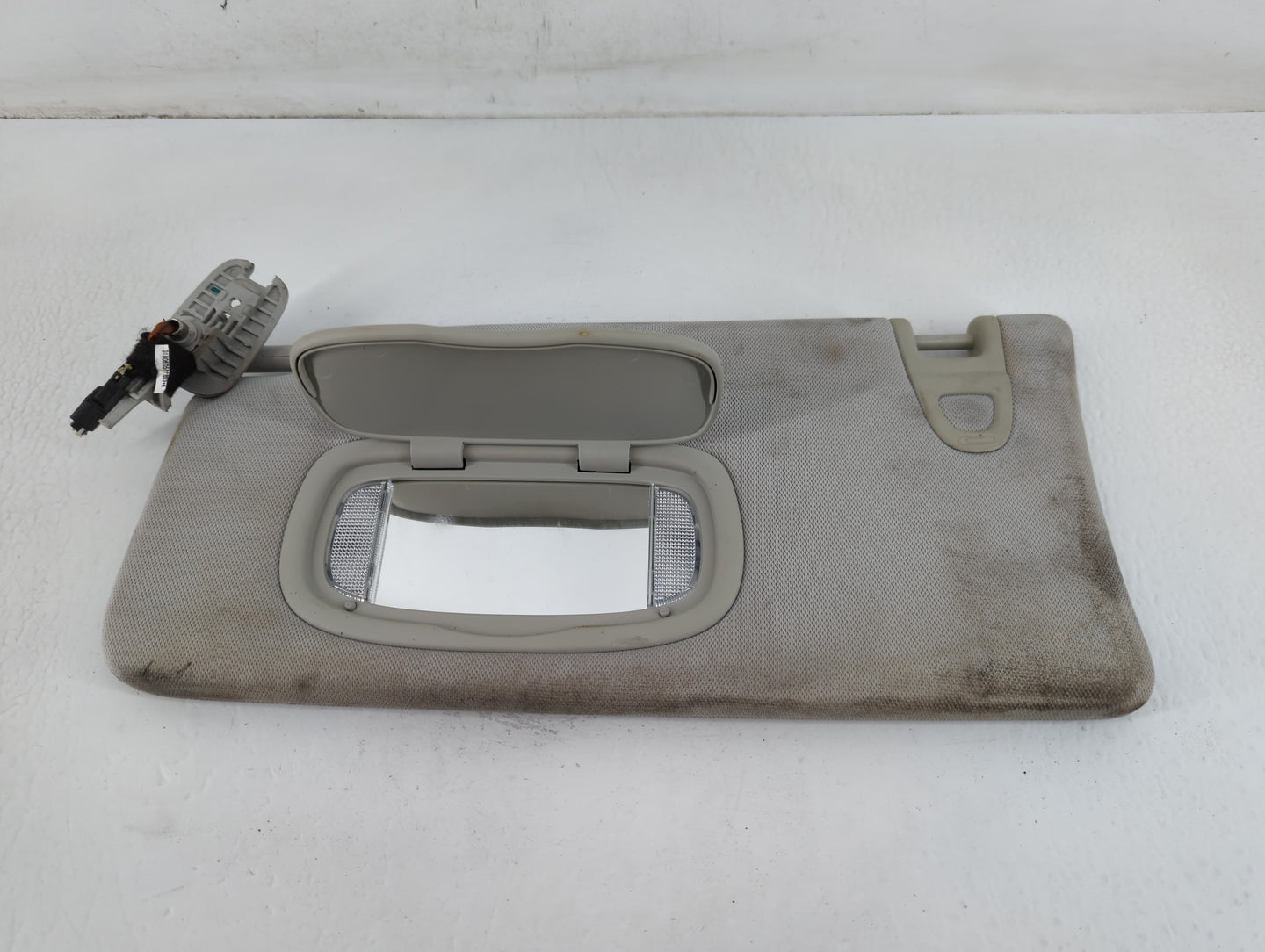 2019 Jeep Compass Sun Visor Shade Replacement Passenger Right Mirror Fits OEM Used Auto Parts - Oemusedautoparts1.com