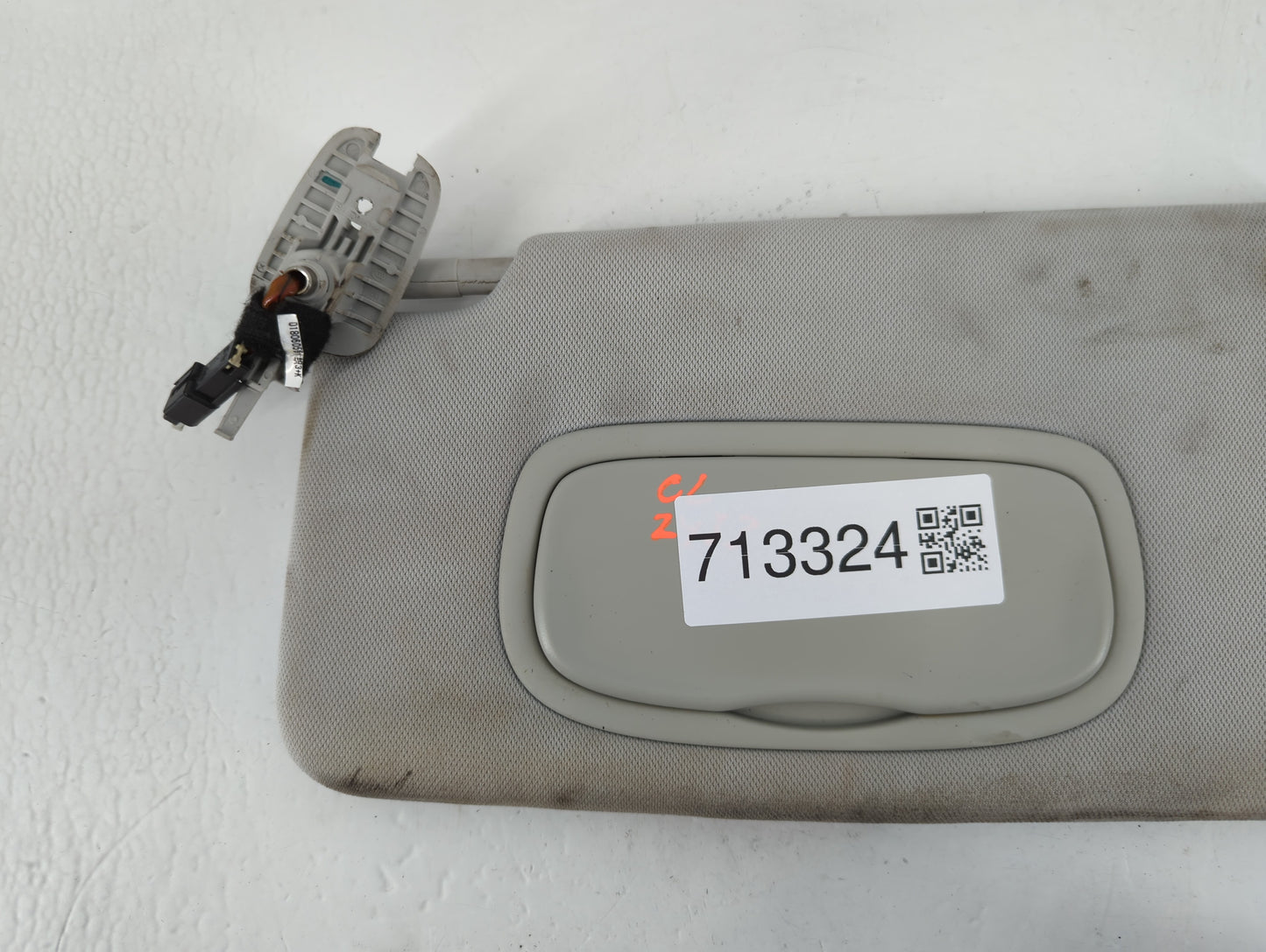 2019 Jeep Compass Sun Visor Shade Replacement Passenger Right Mirror Fits OEM Used Auto Parts - Oemusedautoparts1.com