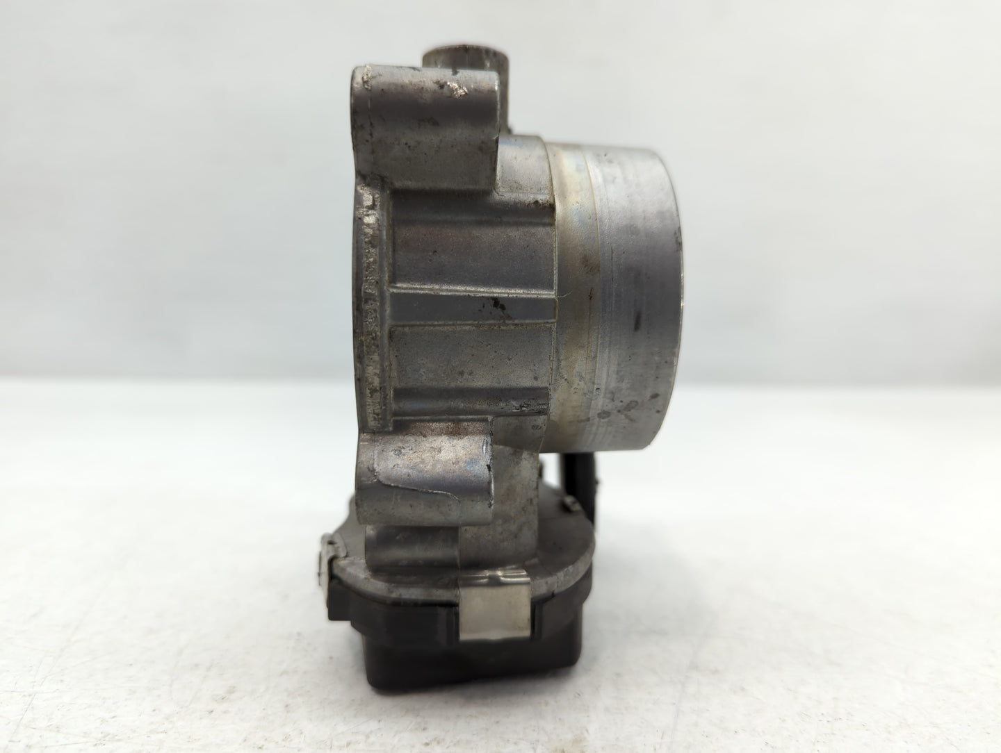 2017-2022 Jeep Compass Throttle Body P/N:04891970AC Fits Fits 2014 2015 2016 2017 2018 2019 2020 2021 2022 OEM Used Auto Par