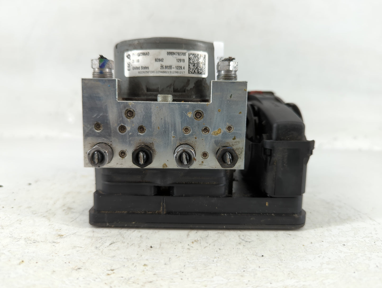 2019 Jeep Compass ABS Pump Control Module Replacement P/N:P68402396AD Fits OEM Used Auto Parts - Oemusedautoparts1.com