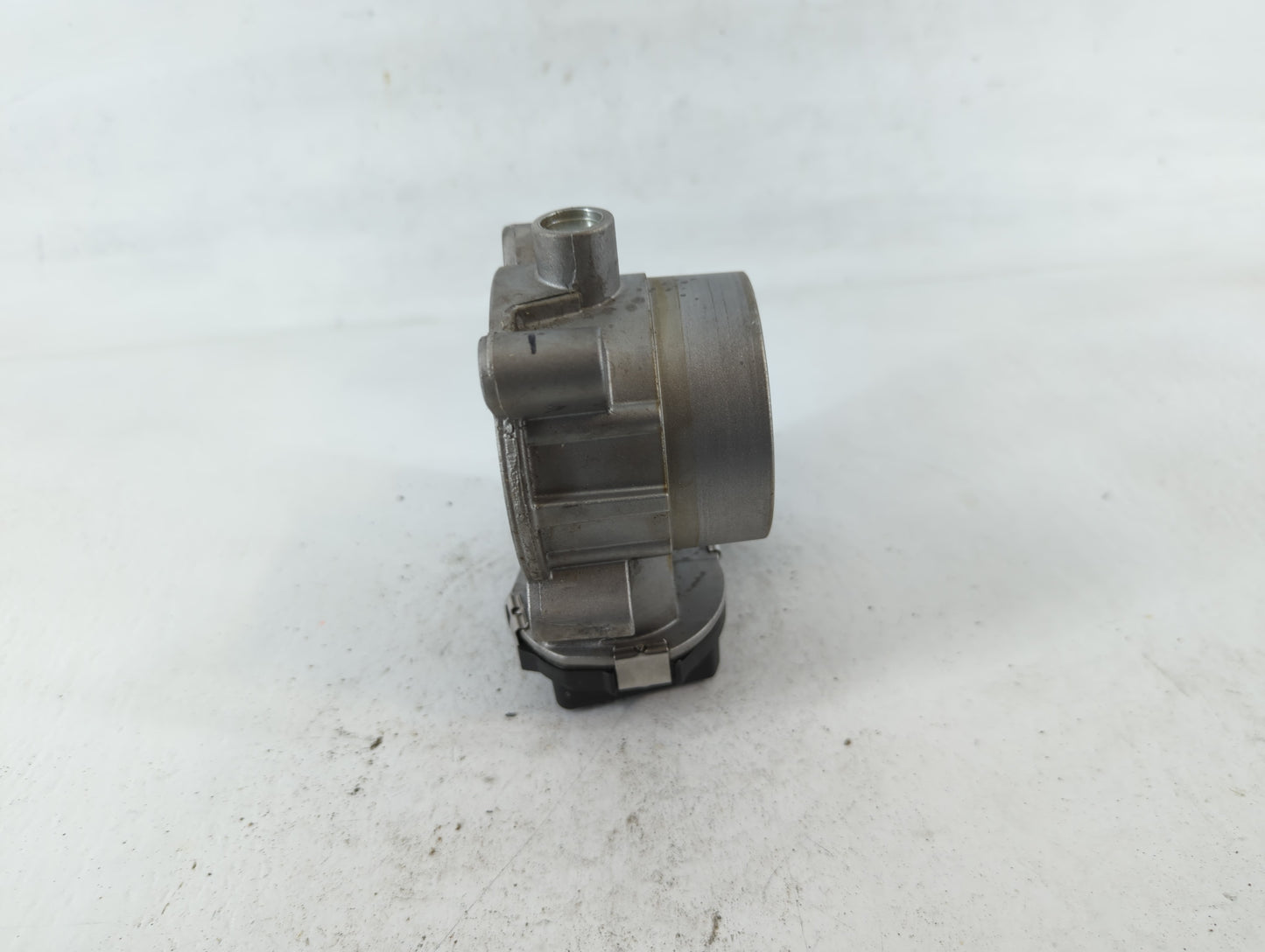 2017-2022 Jeep Compass Throttle Body P/N:04891970AC Fits Fits 2014 2015 2016 2017 2018 2019 2020 2021 2022 OEM Used Auto Par