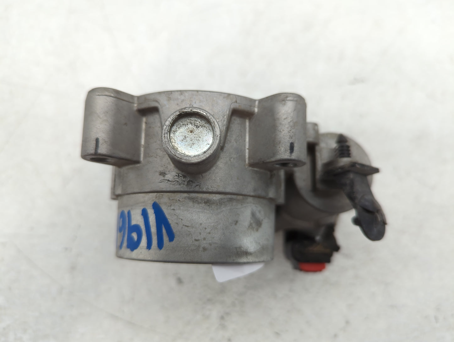 2017-2022 Jeep Compass Throttle Body P/N:04891970AB Fits Fits 2014 2015 2016 2017 2018 2019 2020 2021 2022 OEM Used Auto Par