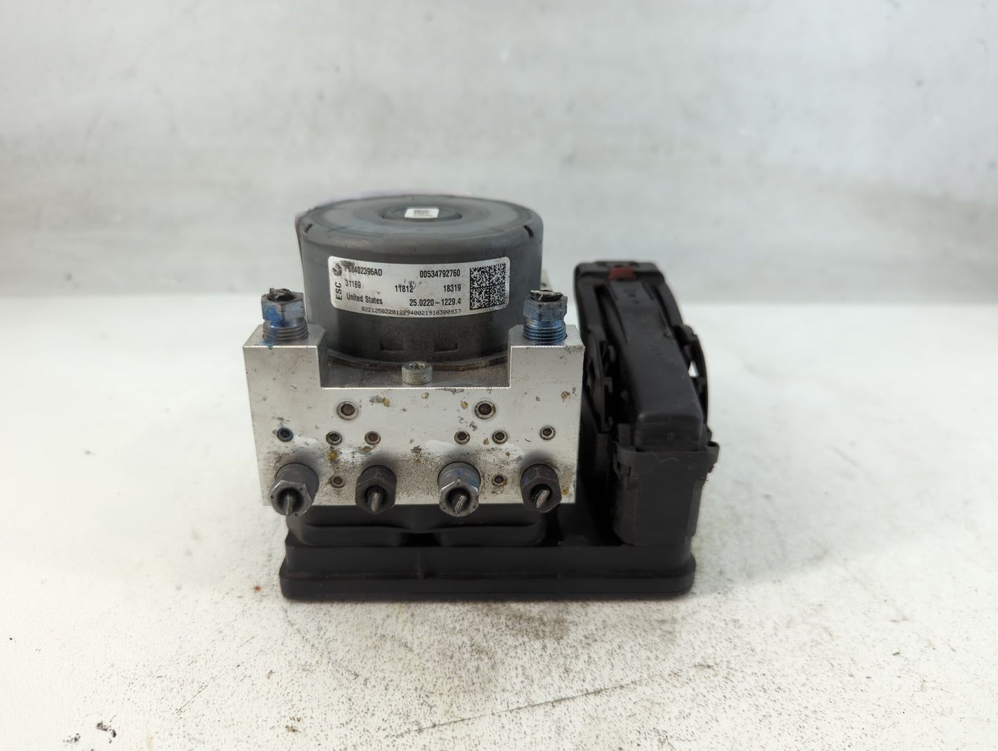 2019 Jeep Compass ABS Pump Control Module Replacement P/N:P68402396AD Fits OEM Used Auto Parts - Oemusedautoparts1.com