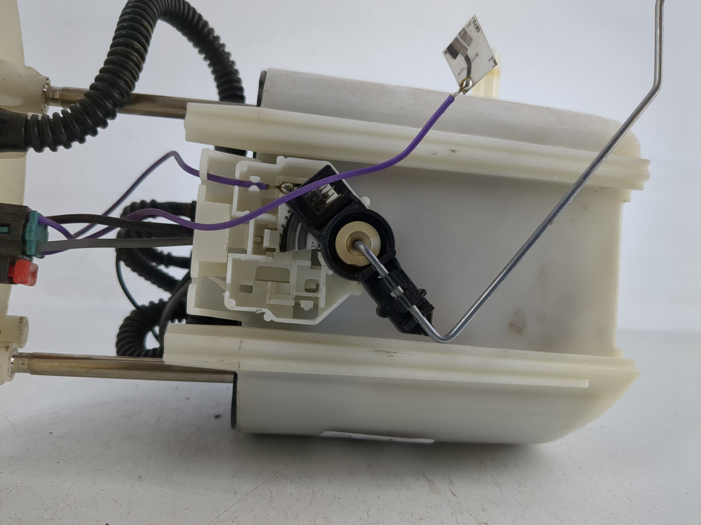 2011-2021 Jeep Grand Cherokee Electrical Gas Fuel Pump Assembly - Oemusedautoparts1.com