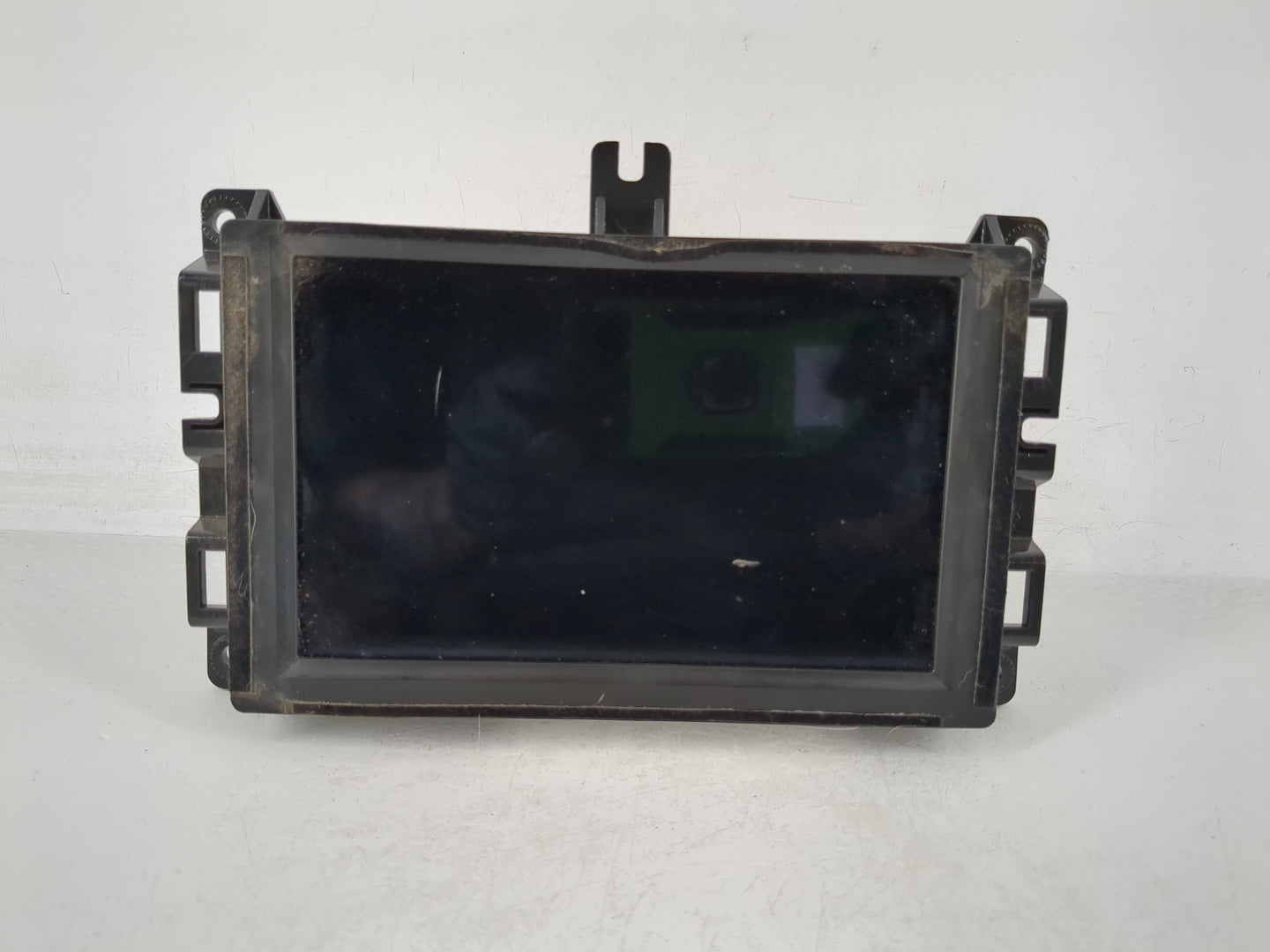 2019 Jeep Grand Cherokee Radio AM FM Cd Player Receiver Replacement P/N:68399224AC Fits OEM Used Auto Parts - Oemusedautopar