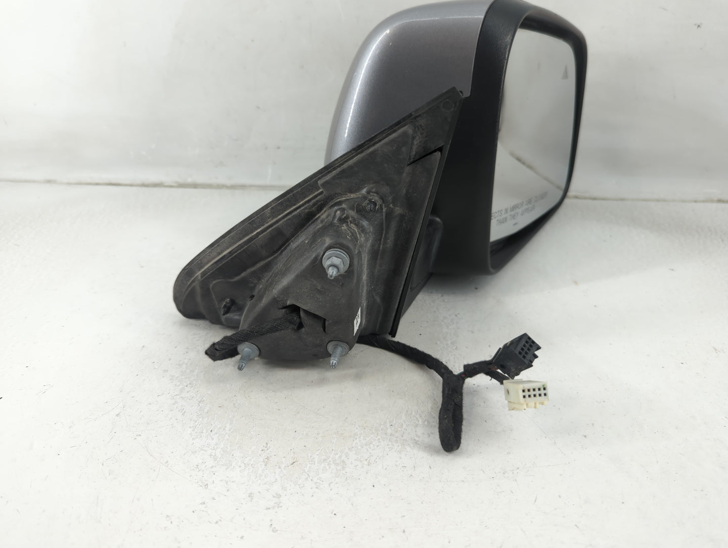 2019 Jeep Grand Cherokee Passenger Right Side View Manual Door Mirror - Oemusedautoparts1.com