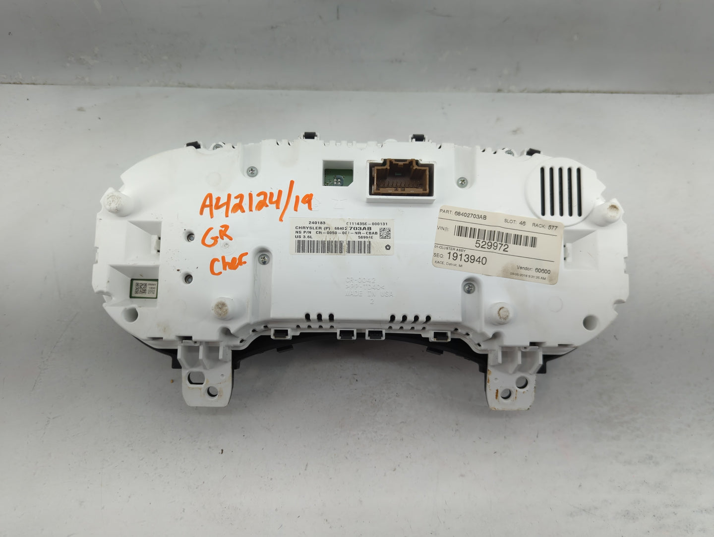 2019 Jeep Grand Cherokee Instrument Cluster Speedometer Gauges P/N:68402703 Fits OEM Used Auto Parts - Oemusedautoparts1.com
