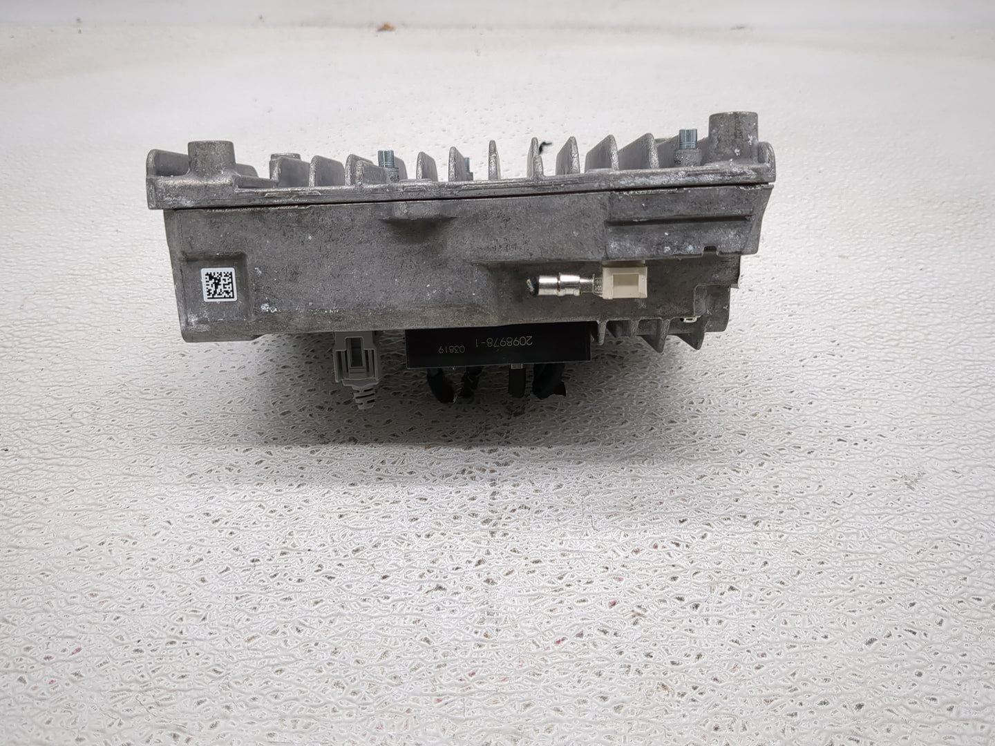 2019 Jeep Grand Cherokee Radio Speaker Amplifier 68403036ae - Oemusedautoparts1.com