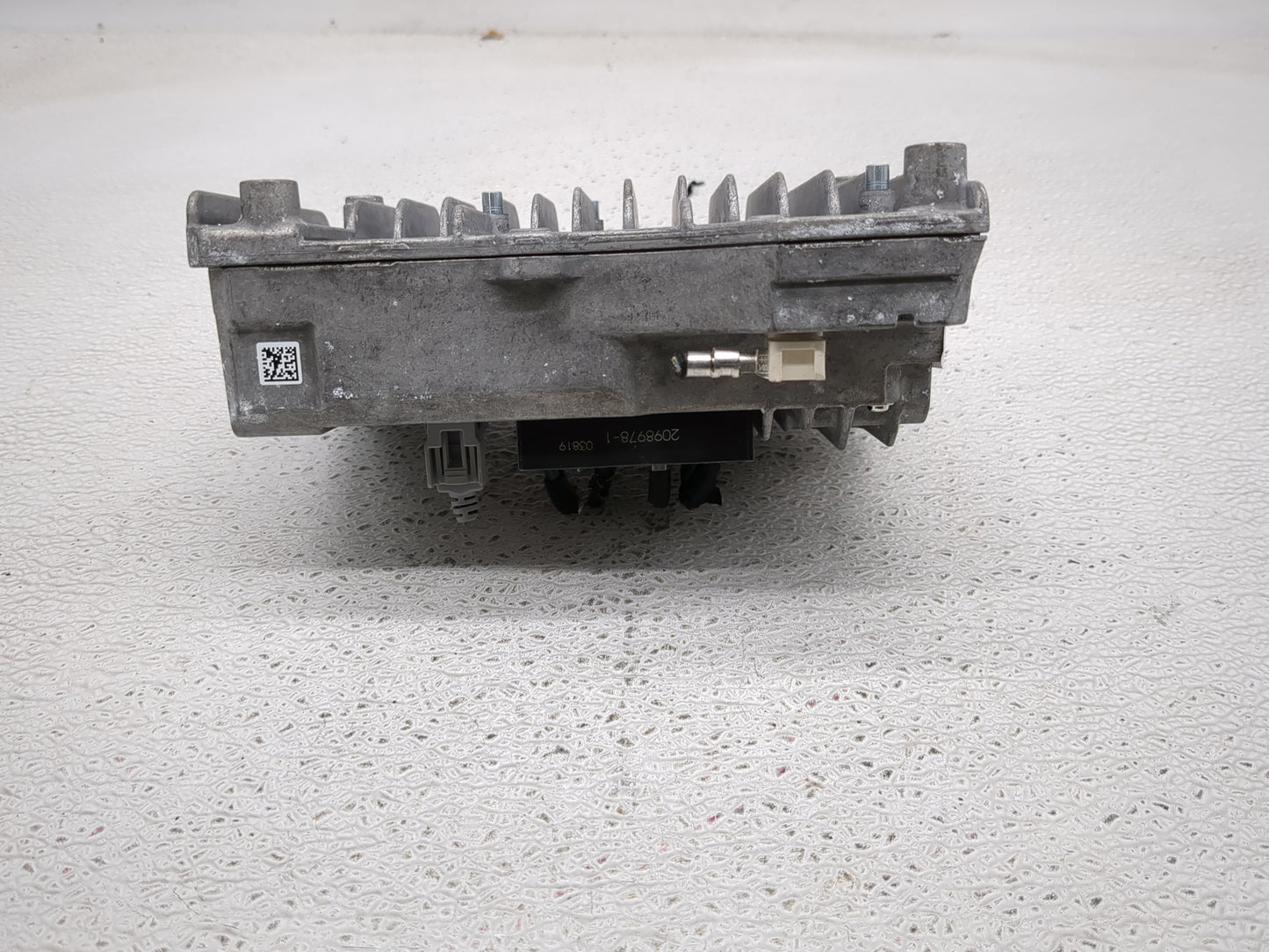 2019 Jeep Grand Cherokee Radio Speaker Amplifier 68403036ae - Oemusedautoparts1.com
