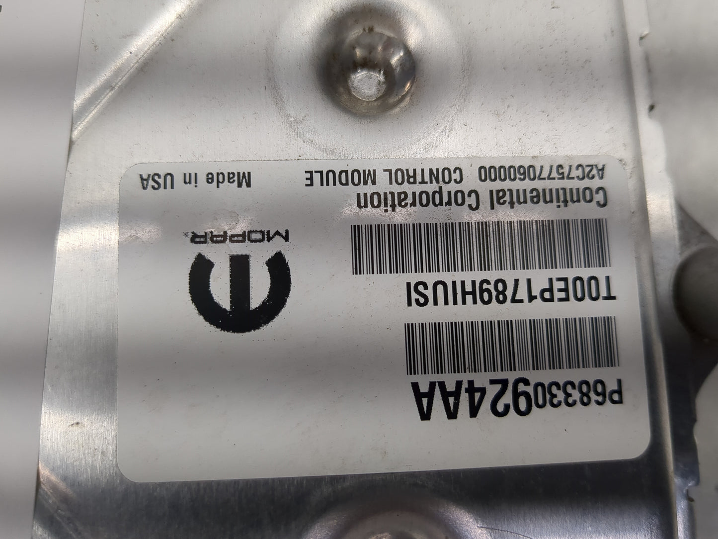 2018-2019 Jeep Grand Cherokee PCM Engine Control Computer ECU ECM PCU OEM P/N:68330924AA Fits Fits 2018 2019 OEM Used Auto P