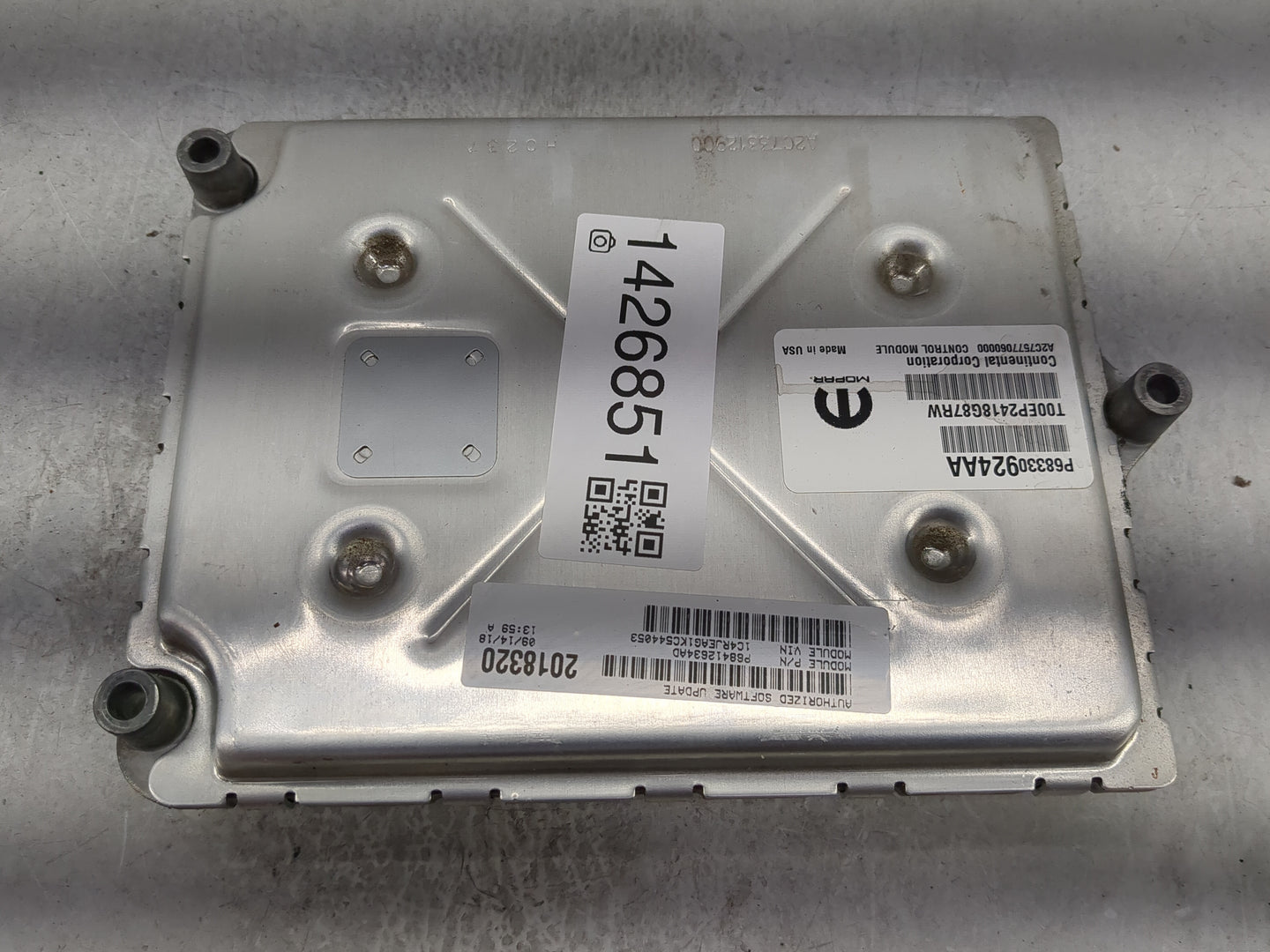 2018-2019 Jeep Grand Cherokee PCM Engine Control Computer ECU ECM PCU OEM P/N:P68330924AA Fits Fits 2018 2019 OEM Used Auto 