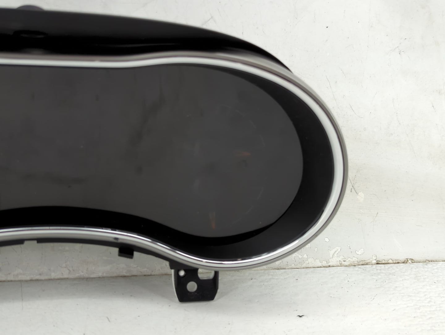 2019 Jeep Grand Cherokee Instrument Cluster Speedometer Gauges P/N:68402703AB Miles: Fits OEM Used Auto Parts - Oemusedautop