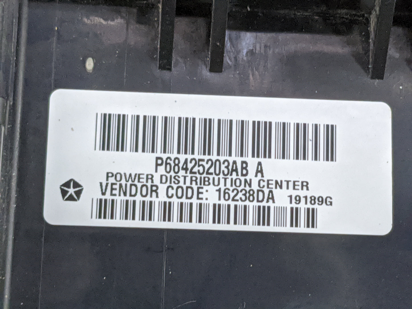2019-2022 Jeep Grand Cherokee Fusebox Fuse Box Relay Module Tipm 1476064 - Oemusedautoparts1.com