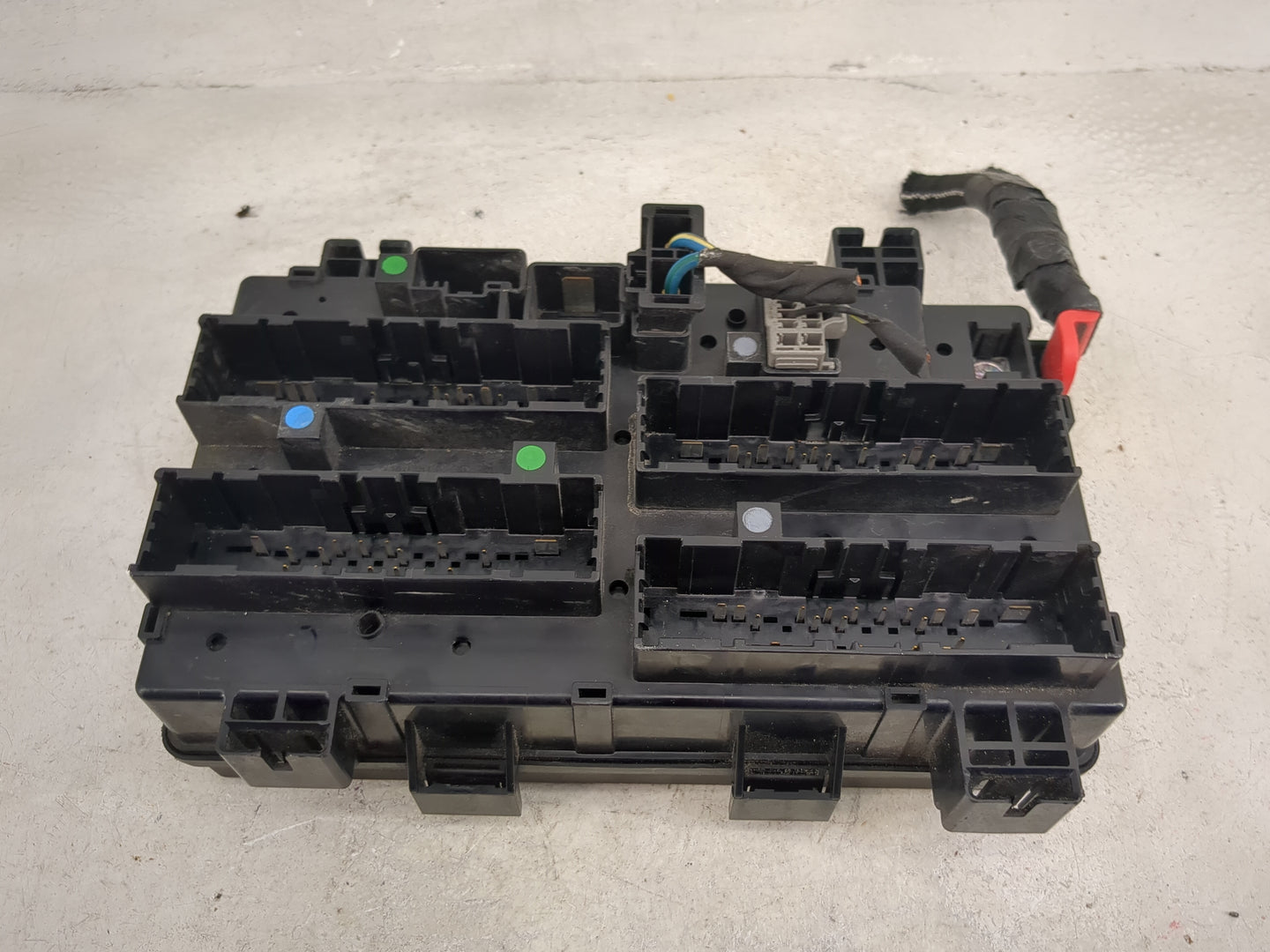 2019 Jeep Grand Cherokee Fusebox Fuse Box Relay Module Tipm - Oemusedautoparts1.com