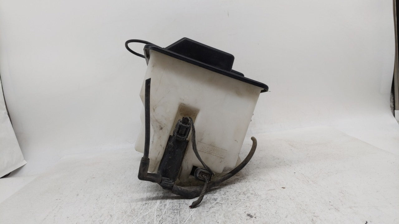 2011 Jeep Grand Cherokee Windshield Washer Fluid Reservoir Bottle Oem - Oemusedautoparts1.com