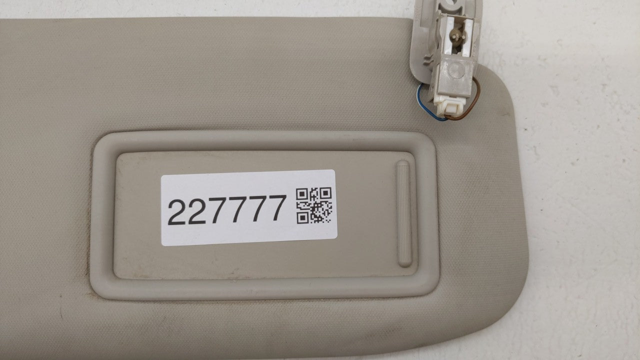 2014-2019 Jeep Grand Cherokee Sun Visor Shade Replacement Passenger Right Mirror Fits Fits 2014 2015 2016 2017 2018 2019 OEM