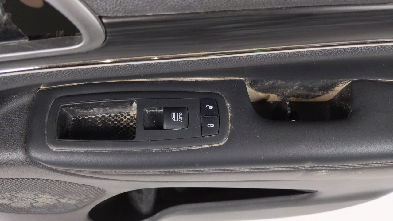 2019 Jeep Grand Cherokee Front Right Passenger Interior Door Panel Trim - Oemusedautoparts1.com