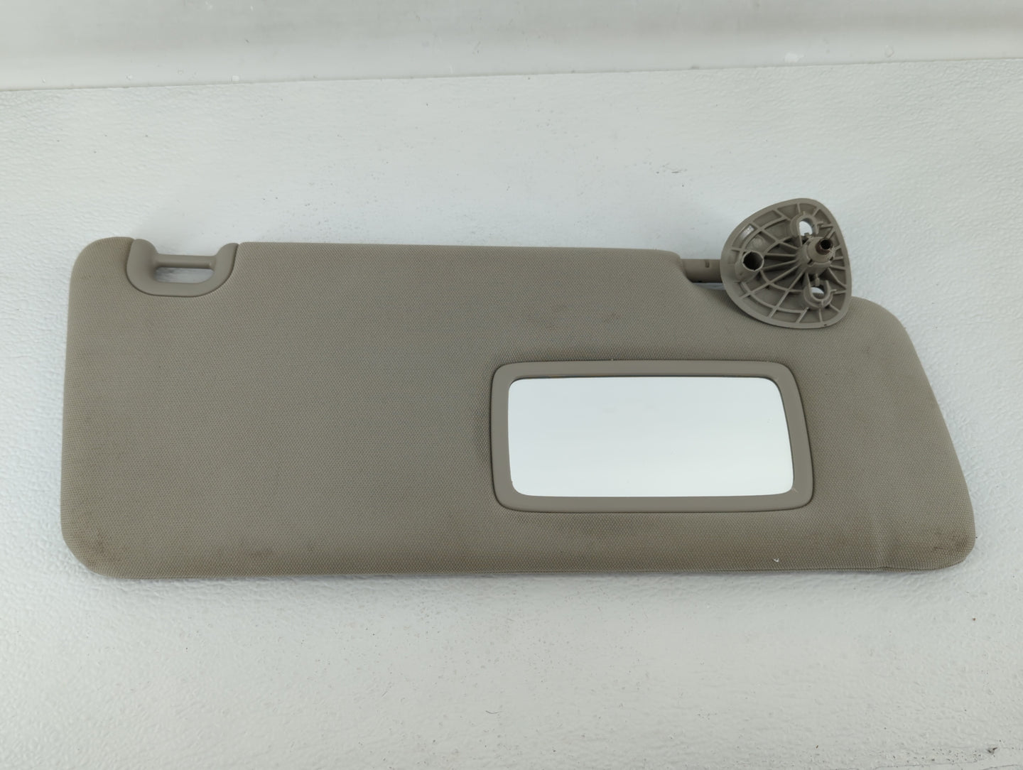 2014-2022 Jeep Grand Cherokee Sun Visor Shade Replacement Passenger Right Mirror Fits OEM Used Auto Parts - Oemusedautoparts