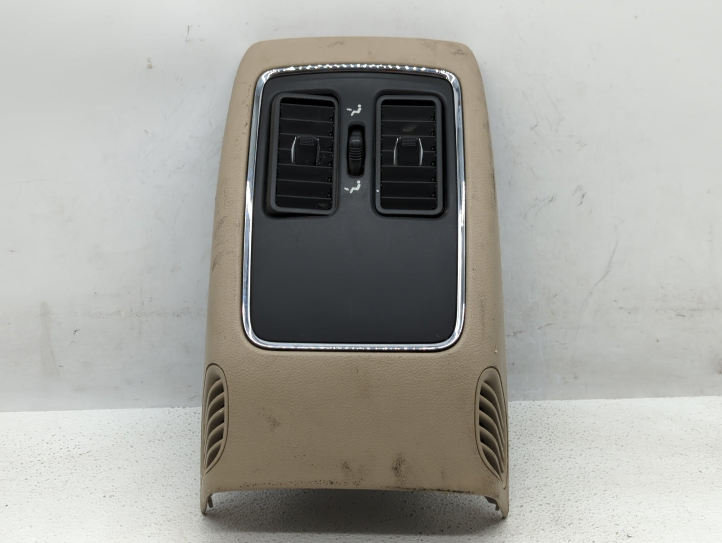 2019 Jeep Grand Cherokee Overhead Roof Console - Oemusedautoparts1.com
