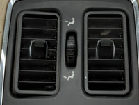 2019 Jeep Grand Cherokee Overhead Roof Console - Oemusedautoparts1.com