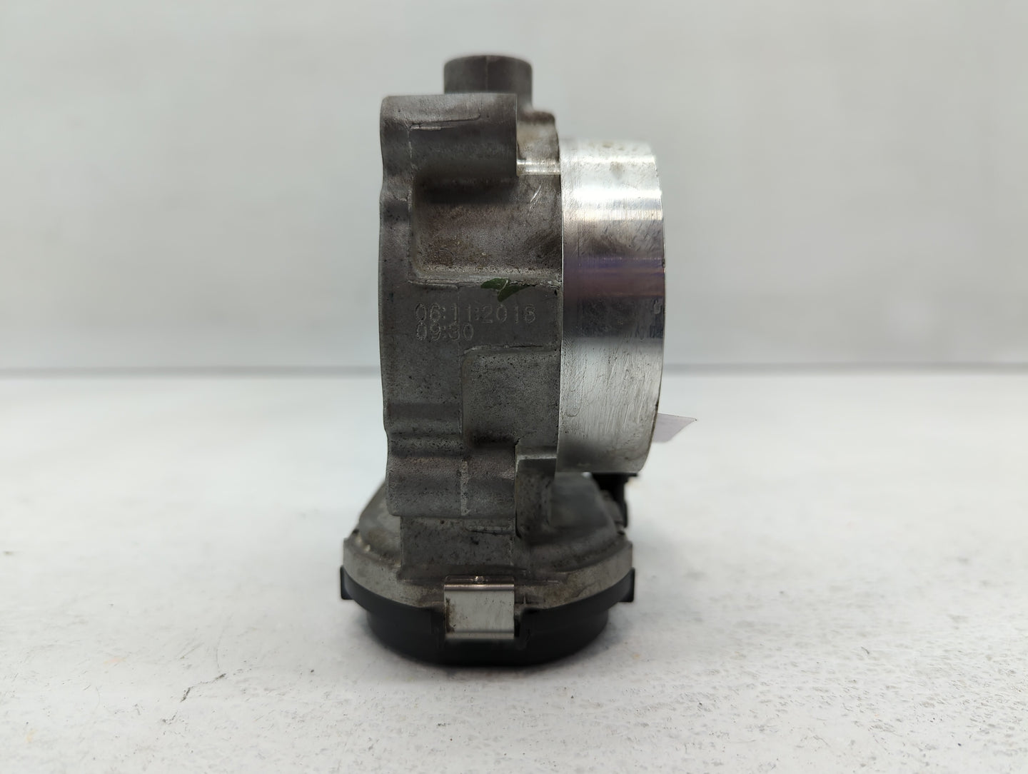 2011-2022 Jeep Grand Cherokee Throttle Body P/N:0 280 750 770 05184349AE Fits OEM Used Auto Parts - Oemusedautoparts1.com