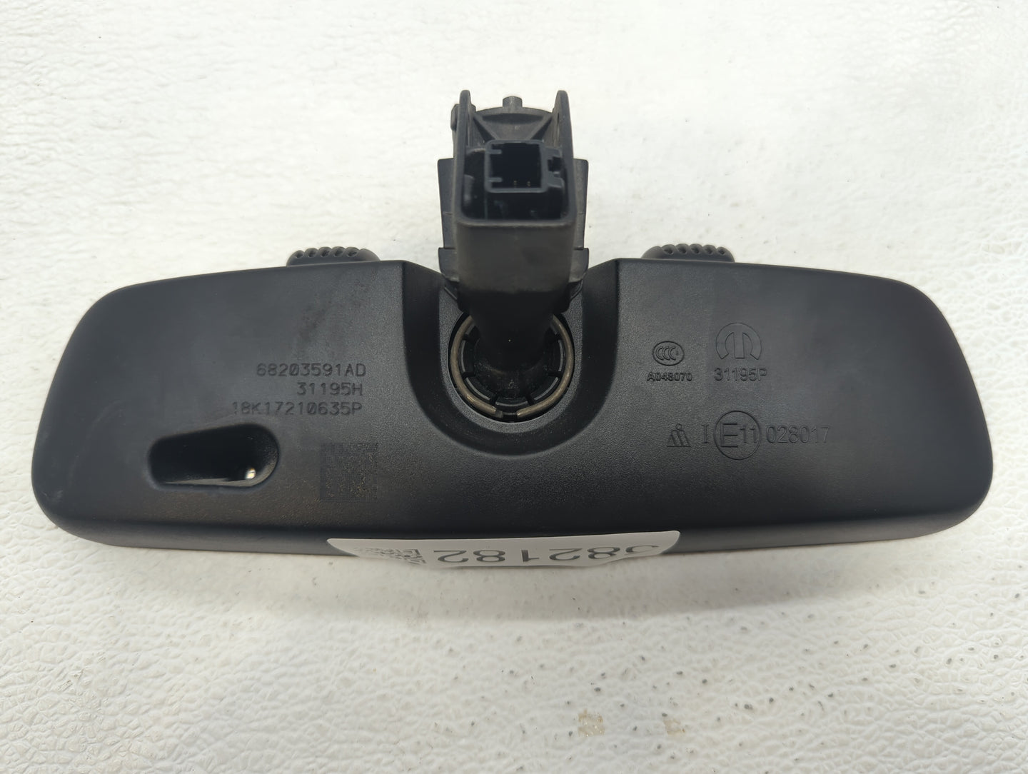 2019 Jeep Grand Cherokee Interior Rear View Mirror Replacement OEM P/N:IE11028017 Fits OEM Used Auto Parts - Oemusedautopart