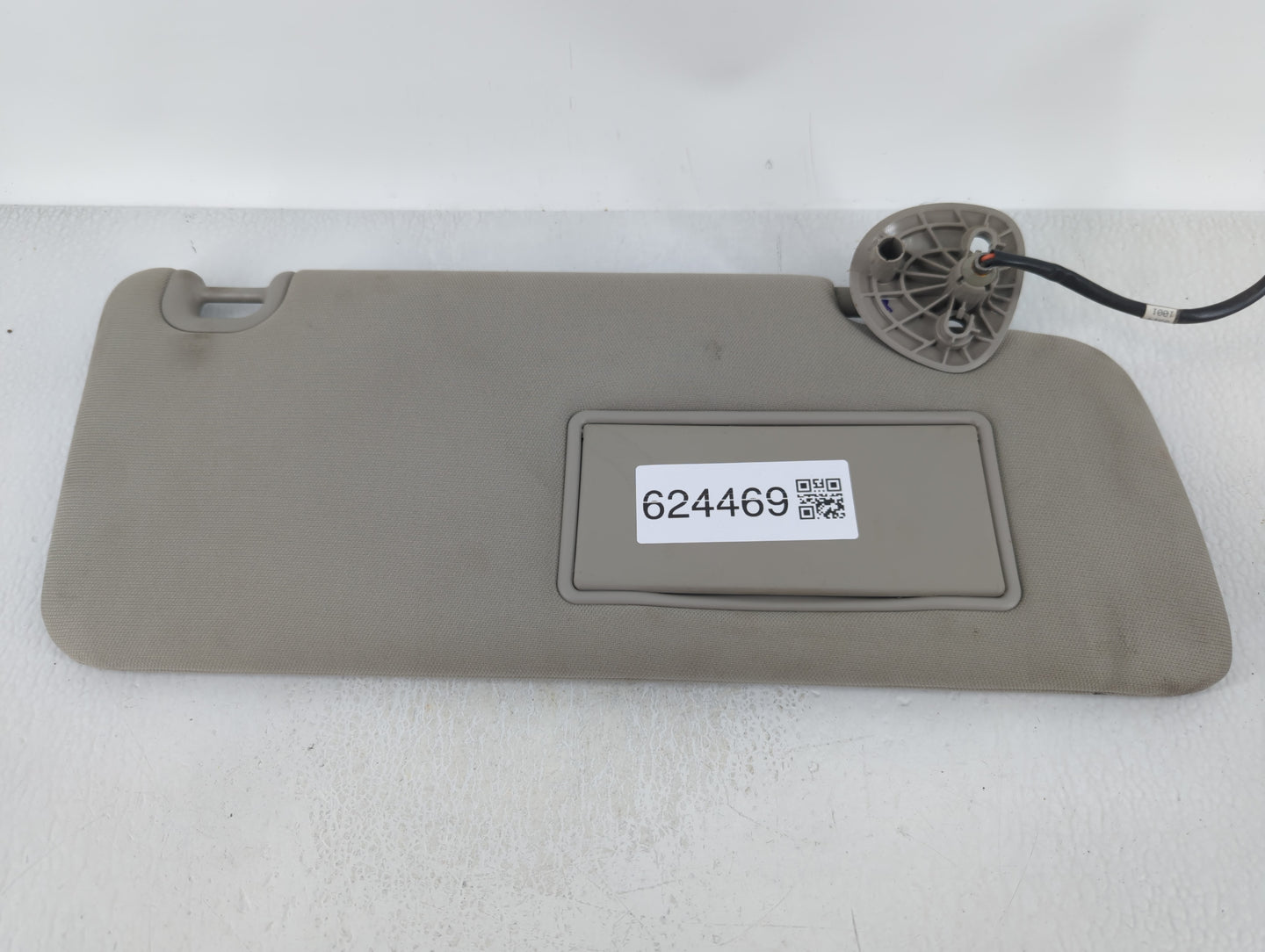 2014-2022 Jeep Grand Cherokee Sun Visor Shade Replacement Passenger Right Mirror Fits OEM Used Auto Parts - Oemusedautoparts
