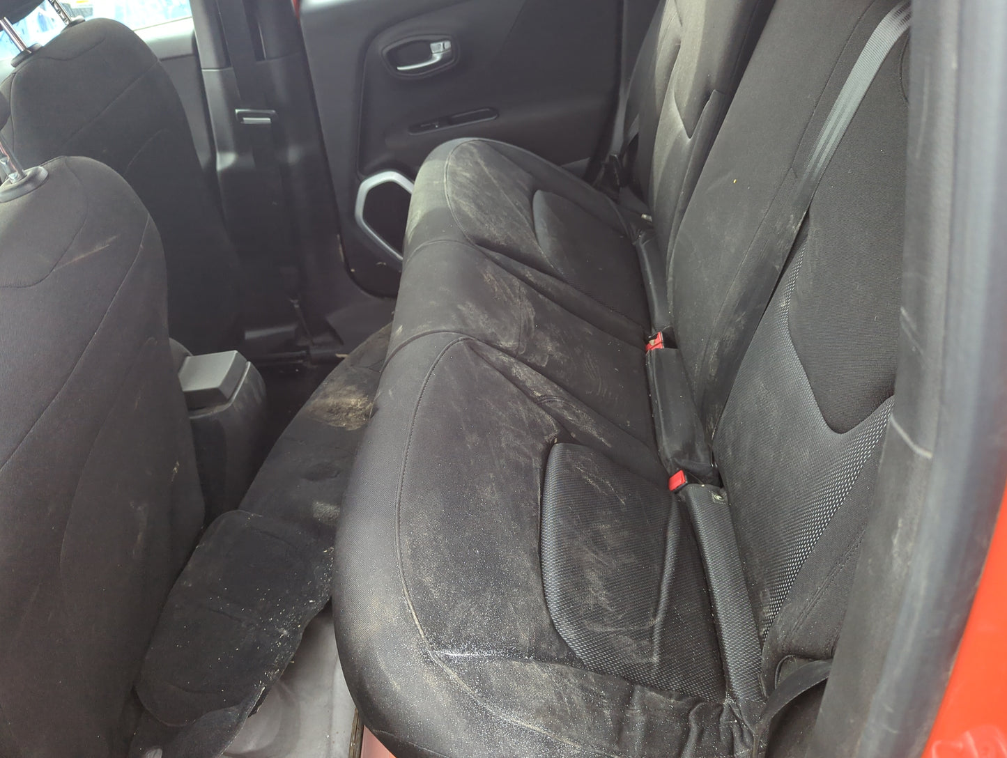 2019 Jeep Renegade Rear Seat Oem - Oemusedautoparts1.com