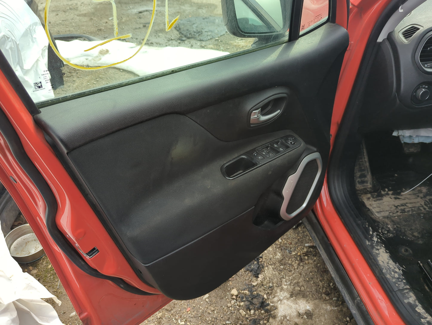 2019 Jeep Renegade Front Left Driver Interior Door Panel Trim - Oemusedautoparts1.com