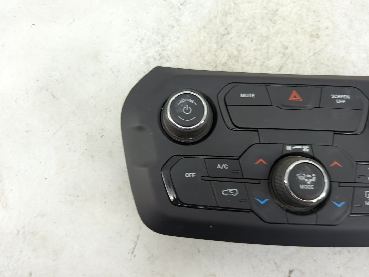 2018-2020 Jeep Renegade Climate Control Module Temperature AC/Heater Replacement P/N:07356941380 P07356941380 Fits OEM Used 