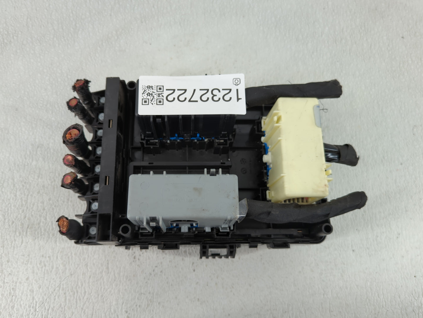 2019 Jeep Wrangler Fusebox Fuse Box Panel Relay Module Fits OEM Used Auto Parts - Oemusedautoparts1.com