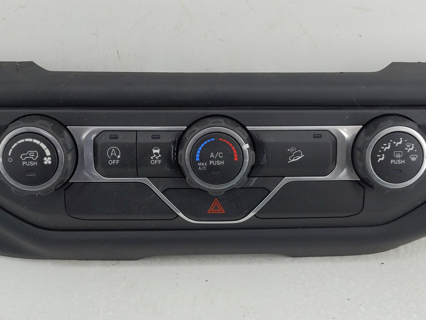2019-2022 Jeep Wrangler Climate Control Module Temperature AC/Heater Replacement P/N:P6SZ05DX9AA Fits Fits 2019 2020 2021 20