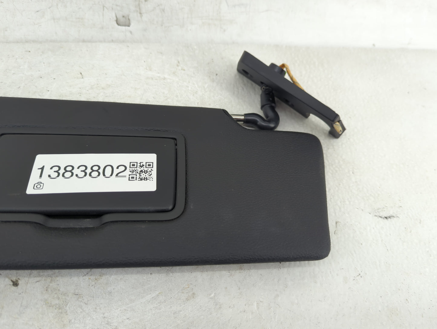 2018-2022 Jeep Wrangler Sun Visor Shade Replacement Passenger Right Mirror Fits Fits 2018 2019 2020 2021 2022 OEM Used Auto 