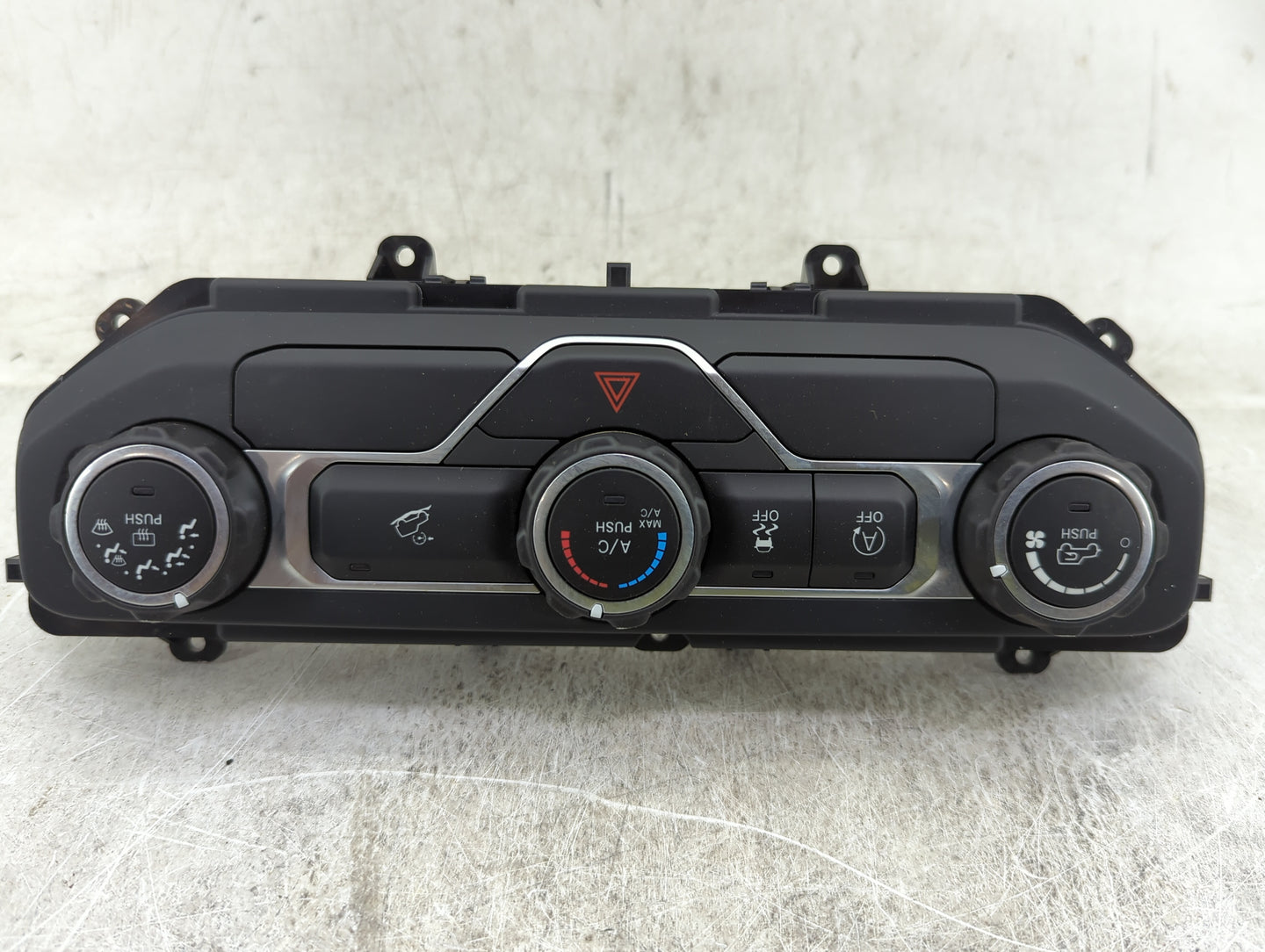 2019 Jeep Wrangler Climate Control Module Temperature AC/Heater Replacement P/N:P6SZ05DX9AA Fits OEM Used Auto Parts - Oemus