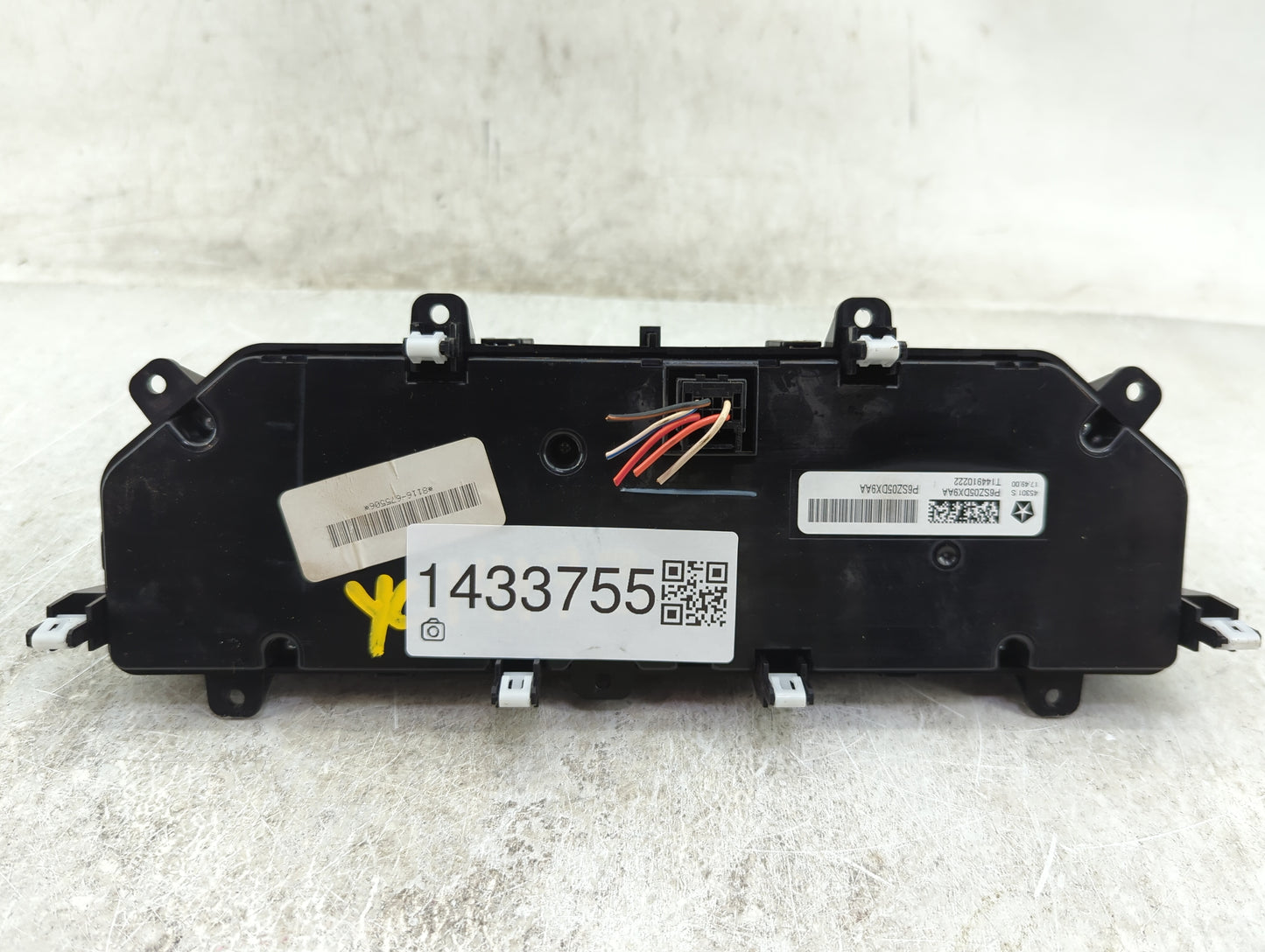 2019 Jeep Wrangler Climate Control Module Temperature AC/Heater Replacement P/N:P6SZ05DX9AA Fits OEM Used Auto Parts - Oemus