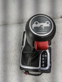 2019 Jeep Wrangler Floor Console Assembly Shifter - Oemusedautoparts1.com