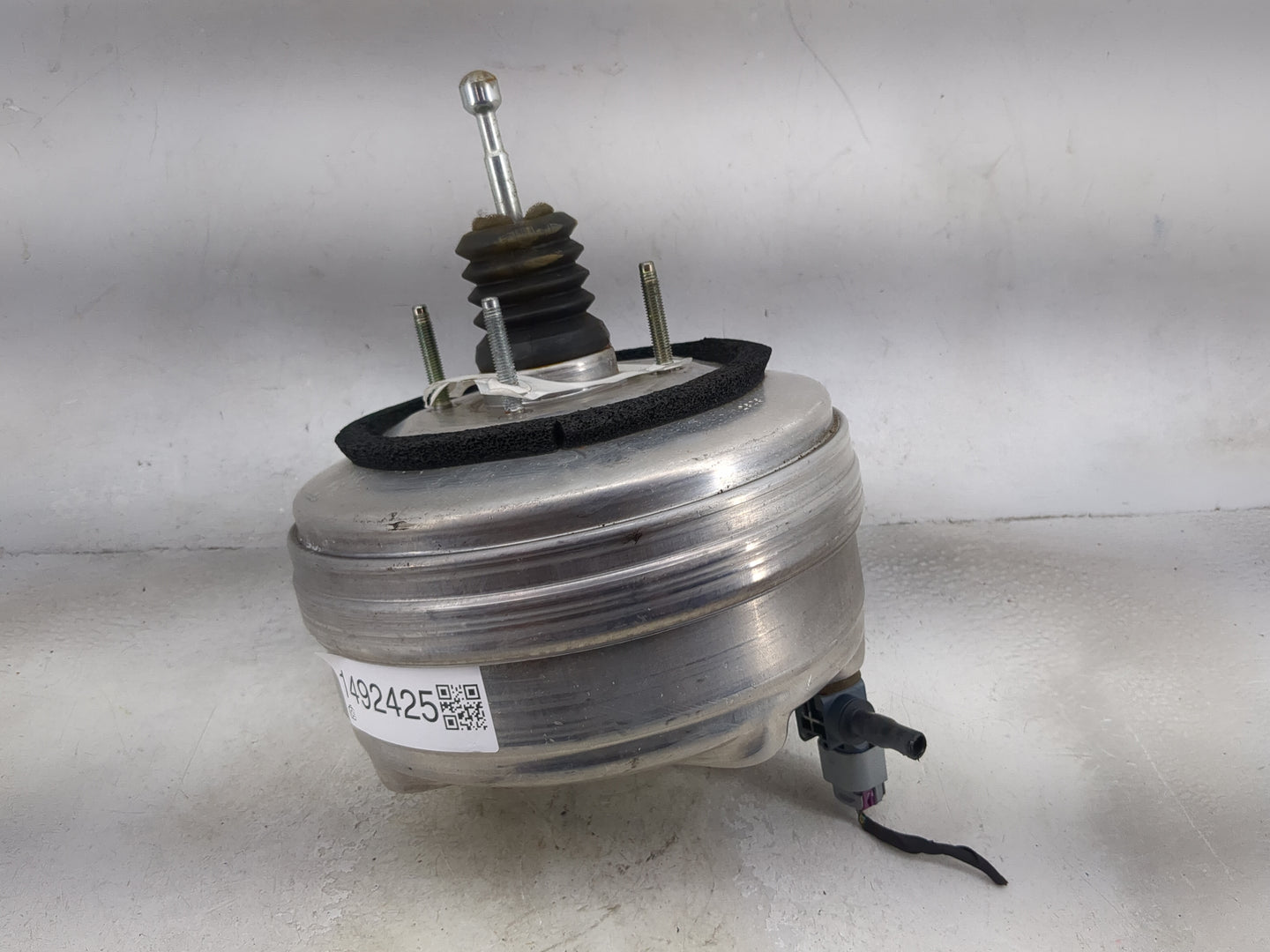 2018-2022 Jeep Wrangler Power Brake Booster Oem - Oemusedautoparts1.com