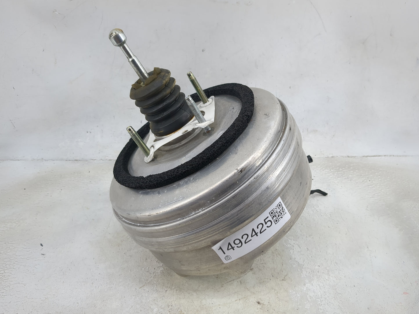 2018-2022 Jeep Wrangler Power Brake Booster Oem - Oemusedautoparts1.com