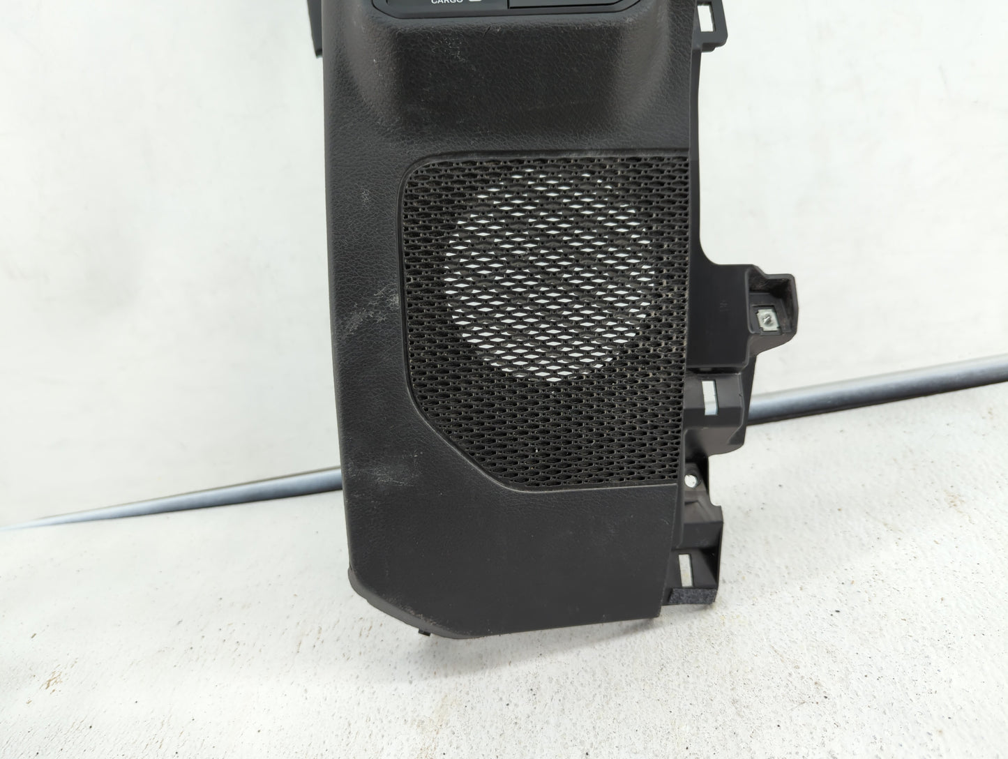 HEAD LAMP BEZEL - Oemusedautoparts1.com