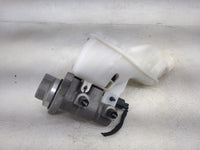 2017-2019 Kia Cadenza Brake Master Cylinder - Oemusedautoparts1.com