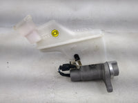 2017-2019 Kia Cadenza Brake Master Cylinder - Oemusedautoparts1.com
