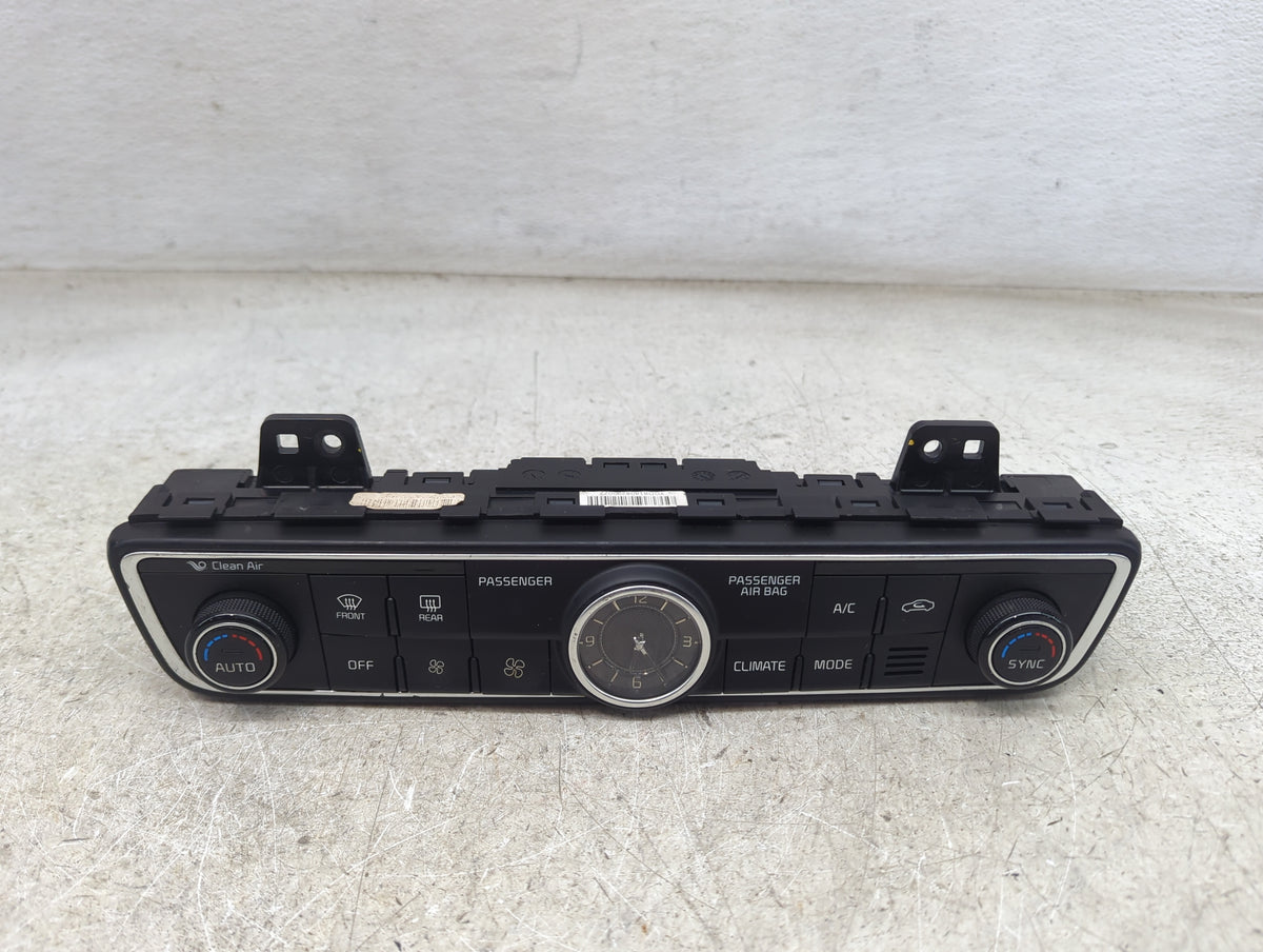 2017-2019 Kia Cadenza Climate Control Module Temperature AC/Heater Replacement P/N:97250-F6700 97250-F6XXX Fits OEM Used Aut