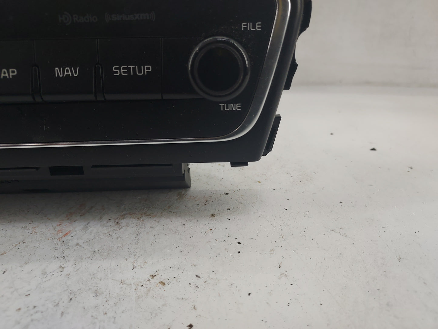 2019 Kia Cadenza Radio AM FM Cd Player Receiver Replacement P/N:96560-F6901 AVC40F6AN, TQ8-AVC40F6AN Fits OEM Used Auto Part