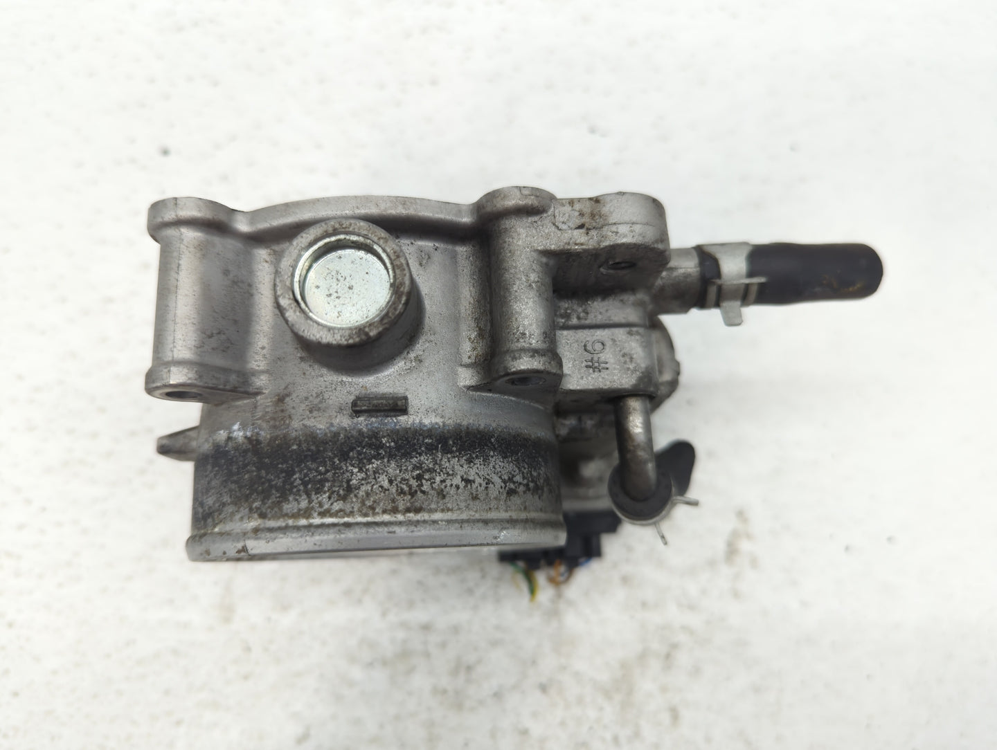 2017-2020 Kia Cadenza Throttle Body P/N:35100-3L100 35100-3B100 Fits Fits 2017 2018 2019 2020 2021 2022 OEM Used Auto Parts 